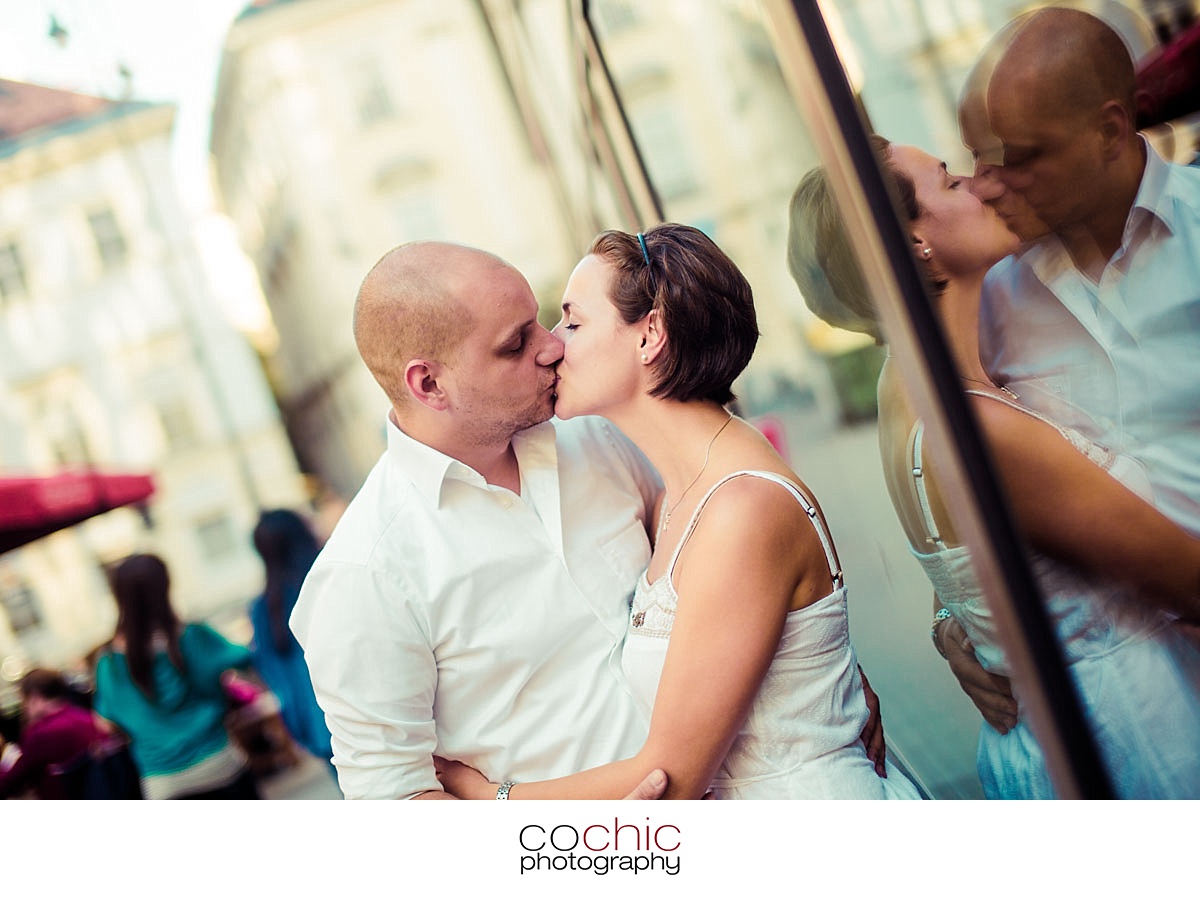 02-verlobung shooting engagement innenstadt ring hofburg heldenplatz hochzeit hochzeitsfotos wien cochic-20120821- fotoshooting wiener innenstadt-_KO_8650